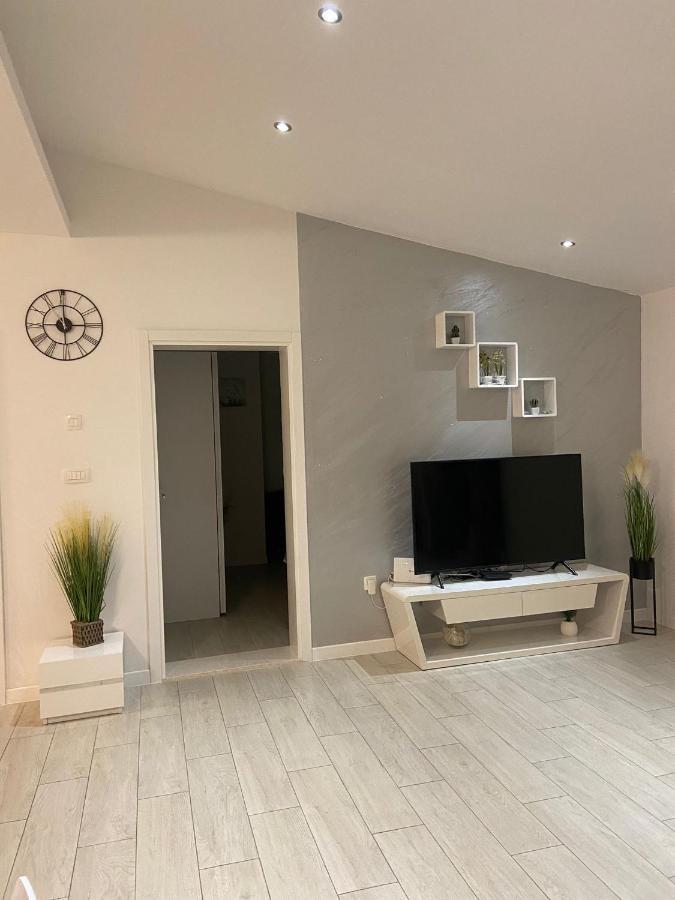 Apartman Mili Baška Voda Esterno foto