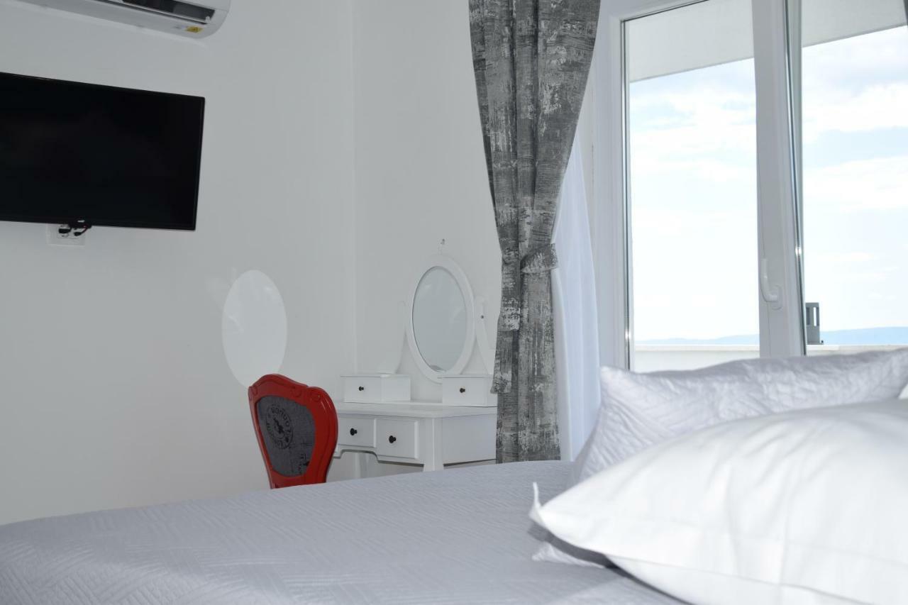 Apartman Mili Baška Voda Esterno foto